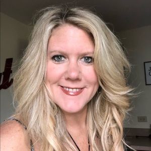 Meet your Posher, Christine